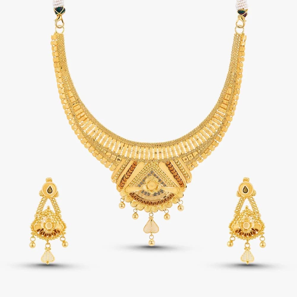 एथनिक क्रेस्ट गोल्ड नेकलेस सेट — image 1