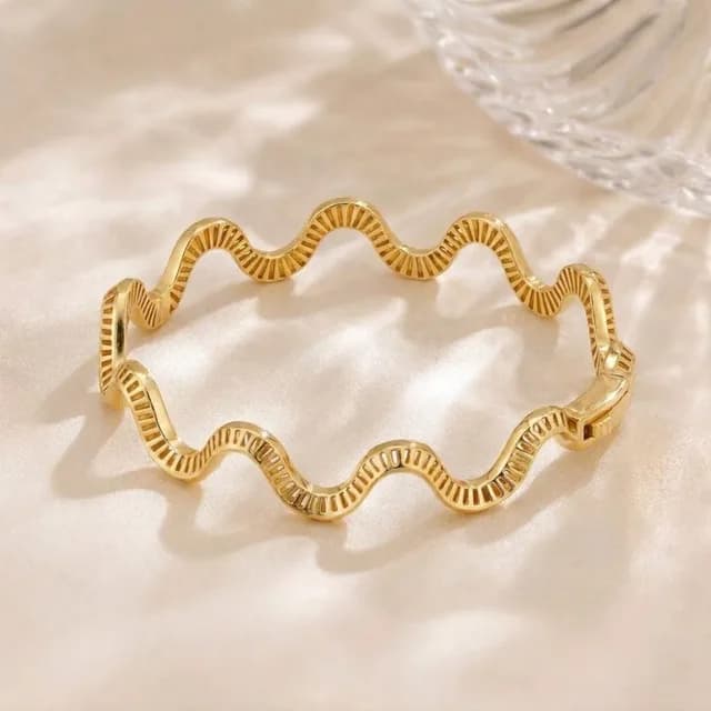 Rhythm Wave Gold Bracelet