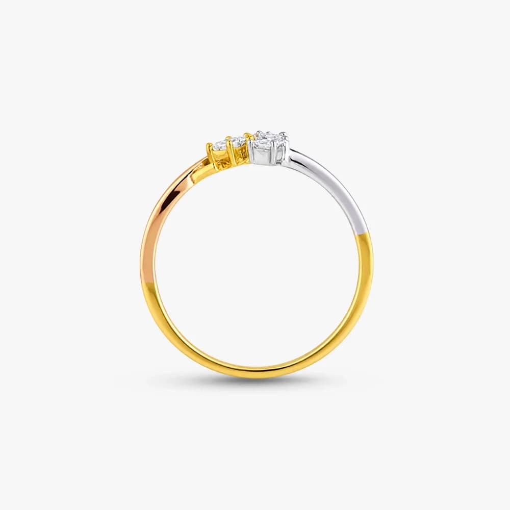 Starlight Trail Diamond Ring — image 4