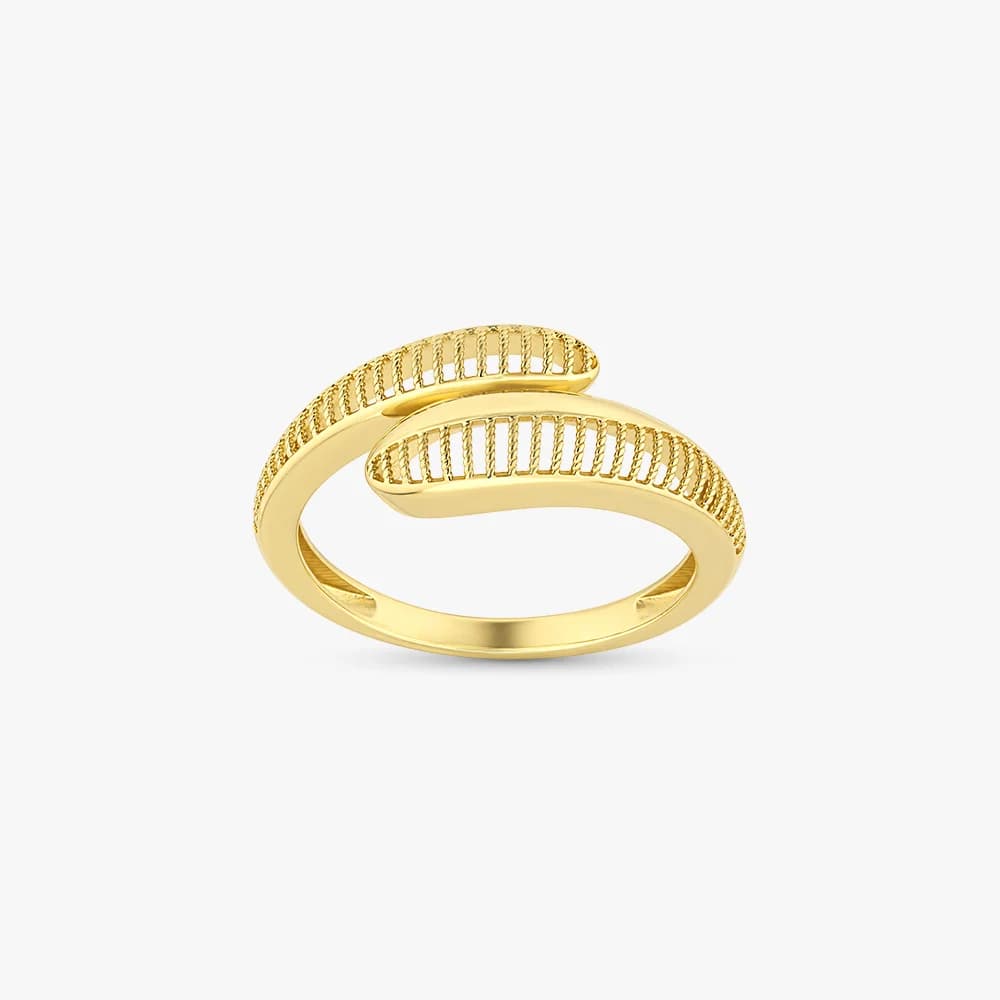 Textured Embrace Gold Ring — image 2