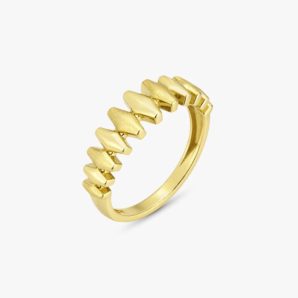 Edge of Elegance Gold Ring — image 1