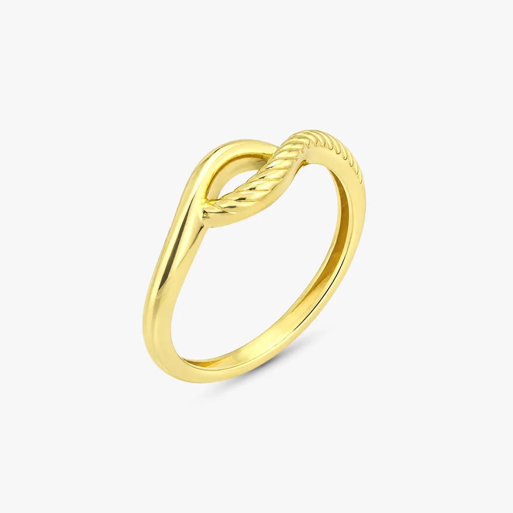 Sculpted Loop Gold Ring — image 1
