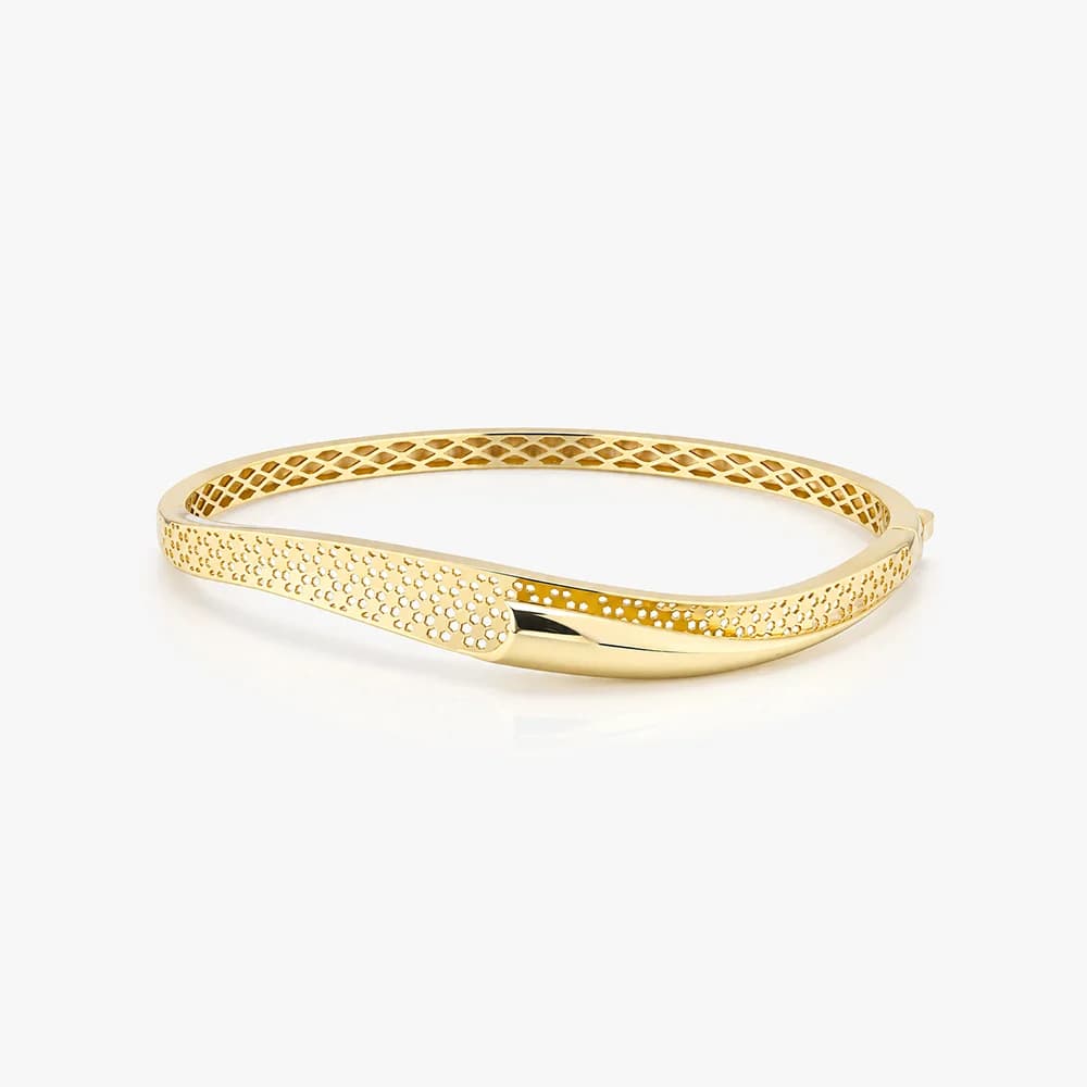 Luxe Wave Gold Oval Bracelet — image 1