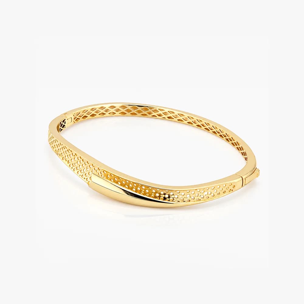 Luxe Wave Gold Oval Bracelet — image 2