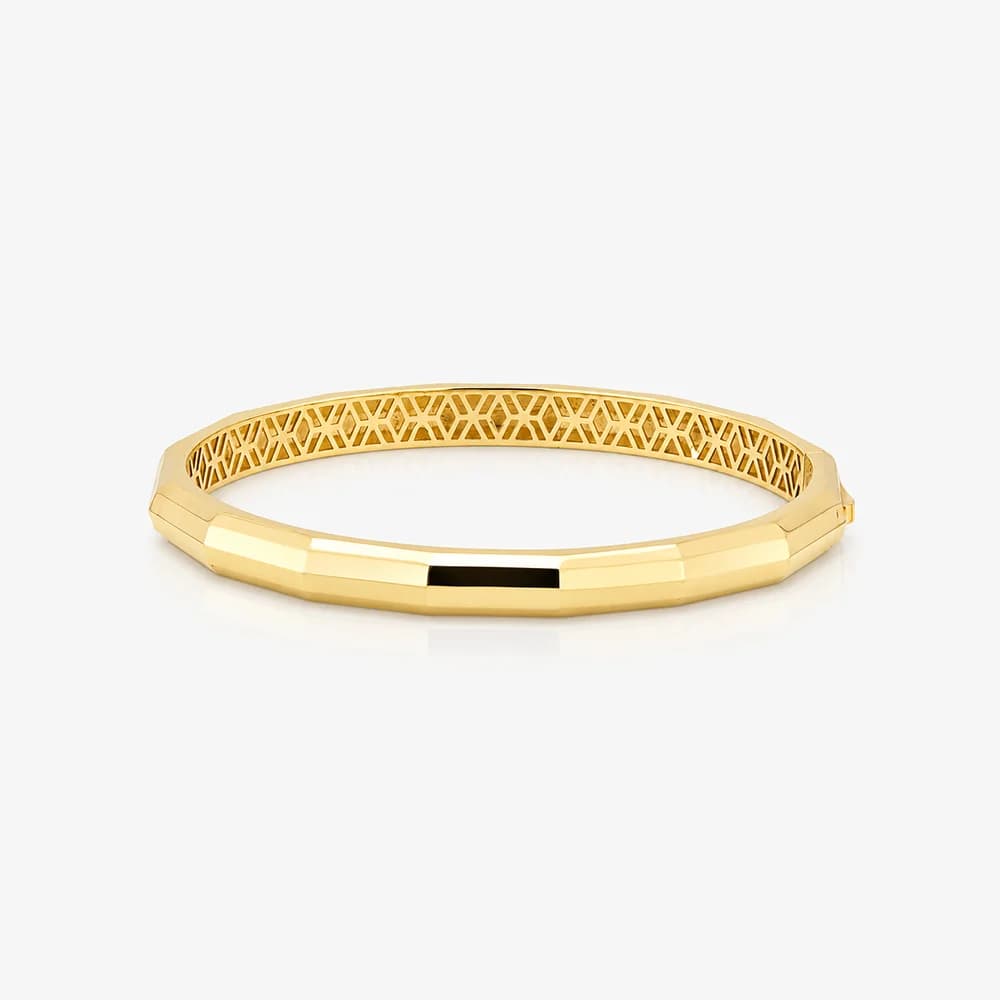 Smooth Luxe Gold Oval Bracelet — image 1