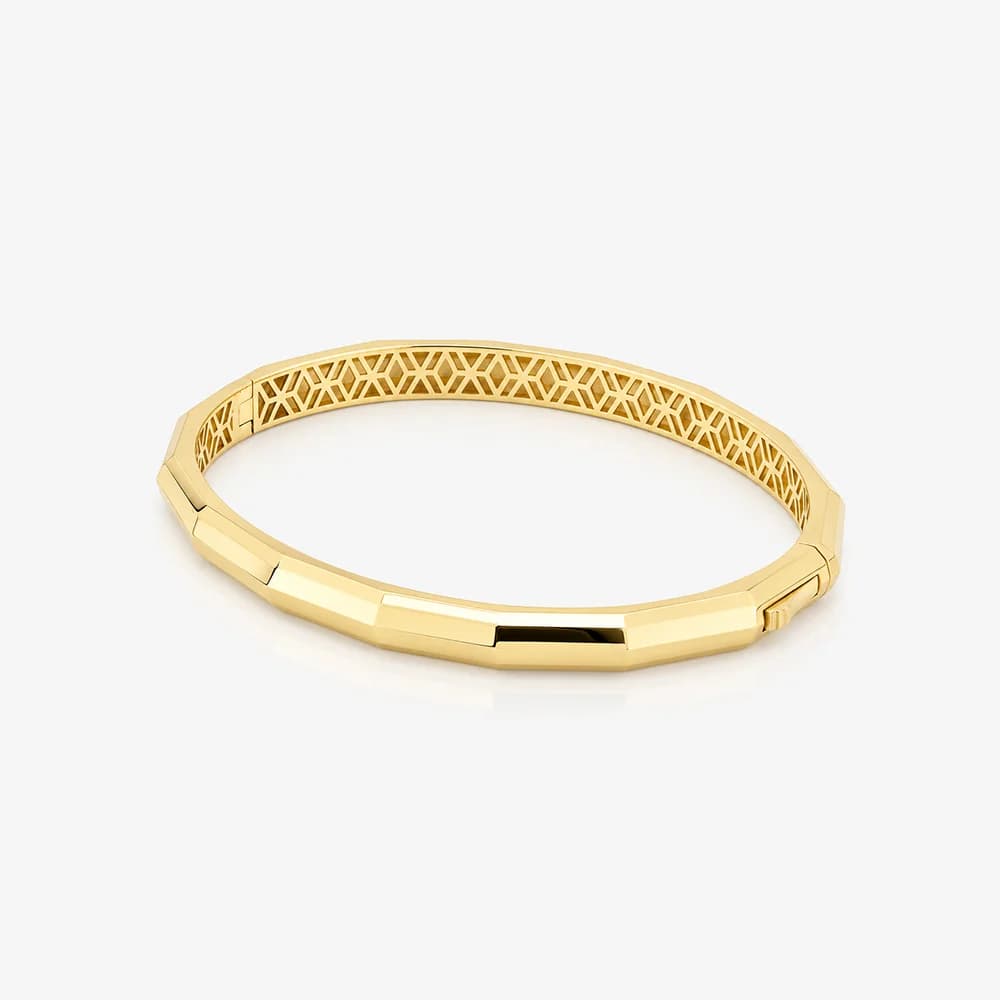 Smooth Luxe Gold Oval Bracelet — image 2