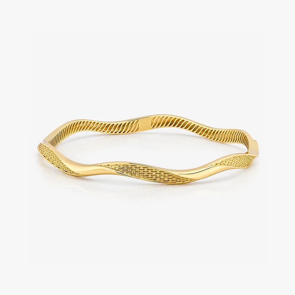 Sculpted Wave Gold Bangle — image 3